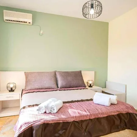 Zeus Skala By ヴィラ *