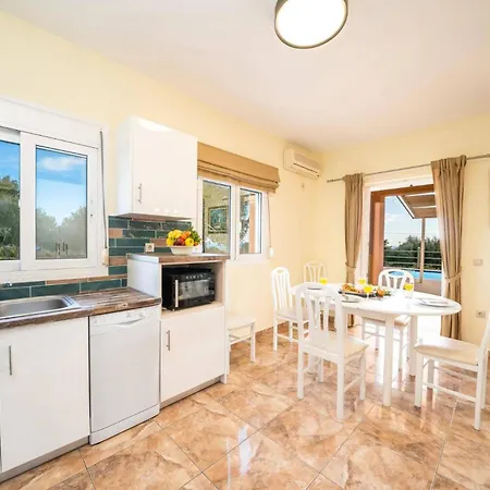 Zeus Skala By ヴィラ Mavrata